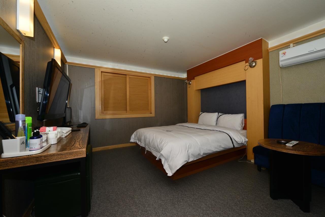Daegu Mellow Motel Luaran gambar